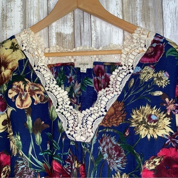 Umgee Navy Floral Bell Sleeve Dress - Picture 5 of 6